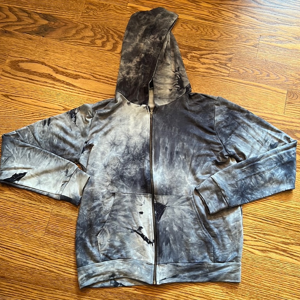 PixieLane light weight hoodie with bolt/peace sign on back xs